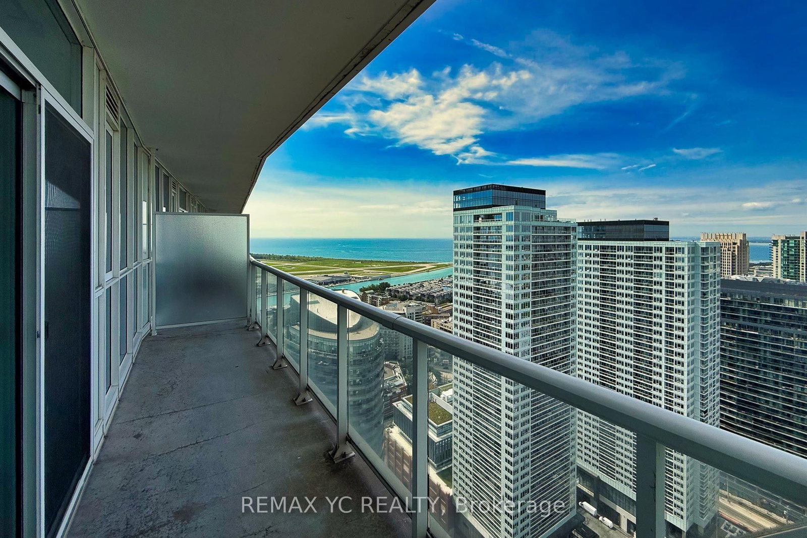 75 Queens Wharf Road • #4611 • Toronto, ON photo 21