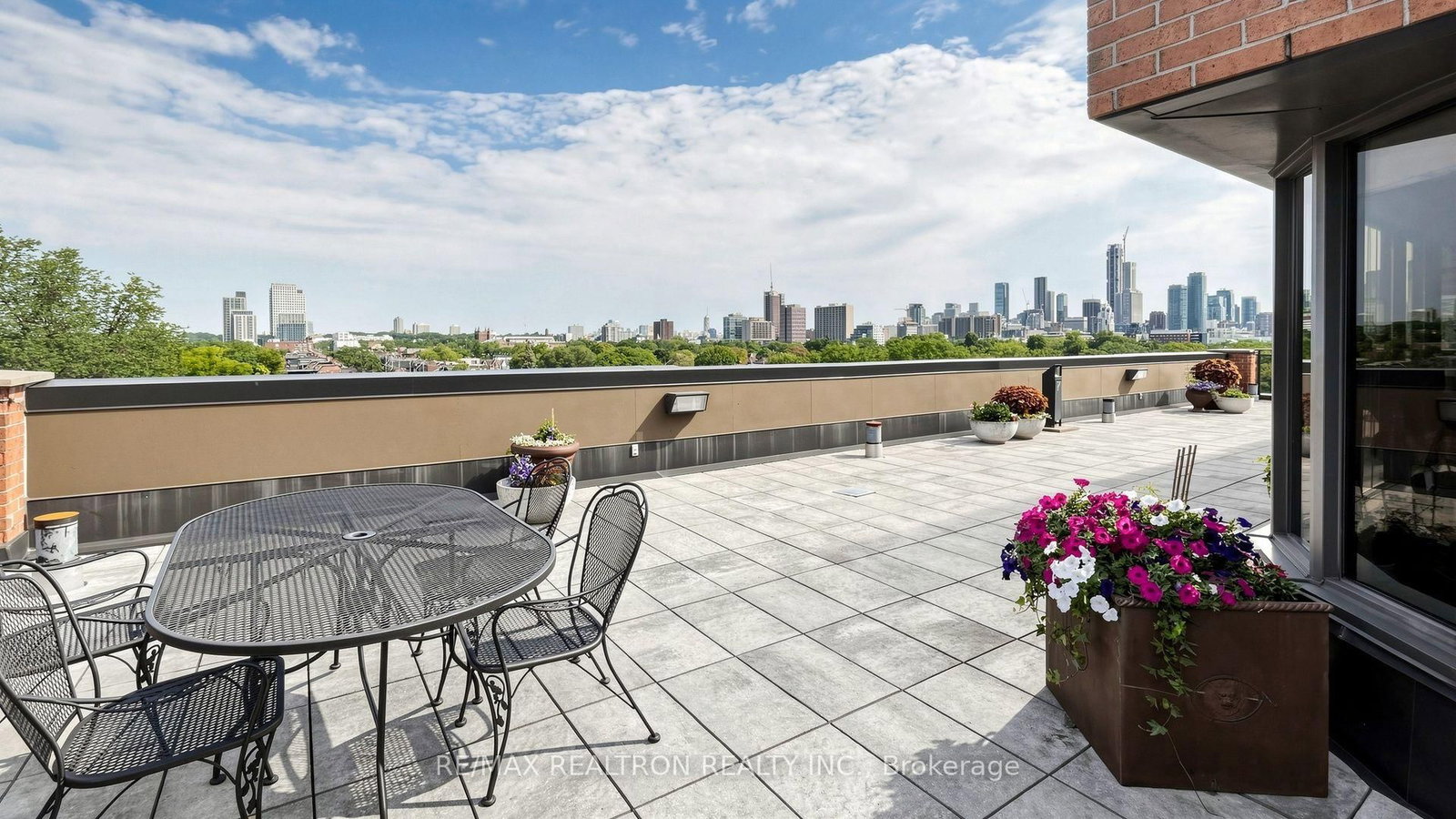 456 College Street • #806 • Toronto, ON photo 37
