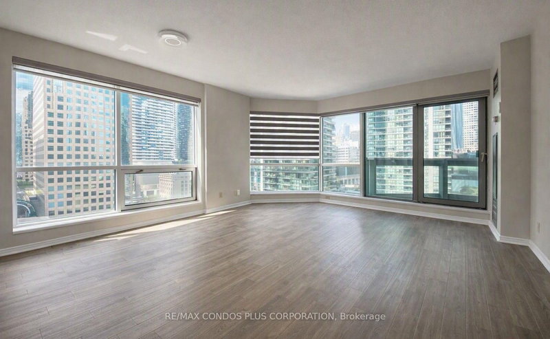 1211 - 10 Queens Quay W