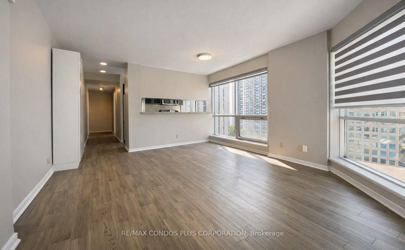 1211 - 10 Queens Quay W