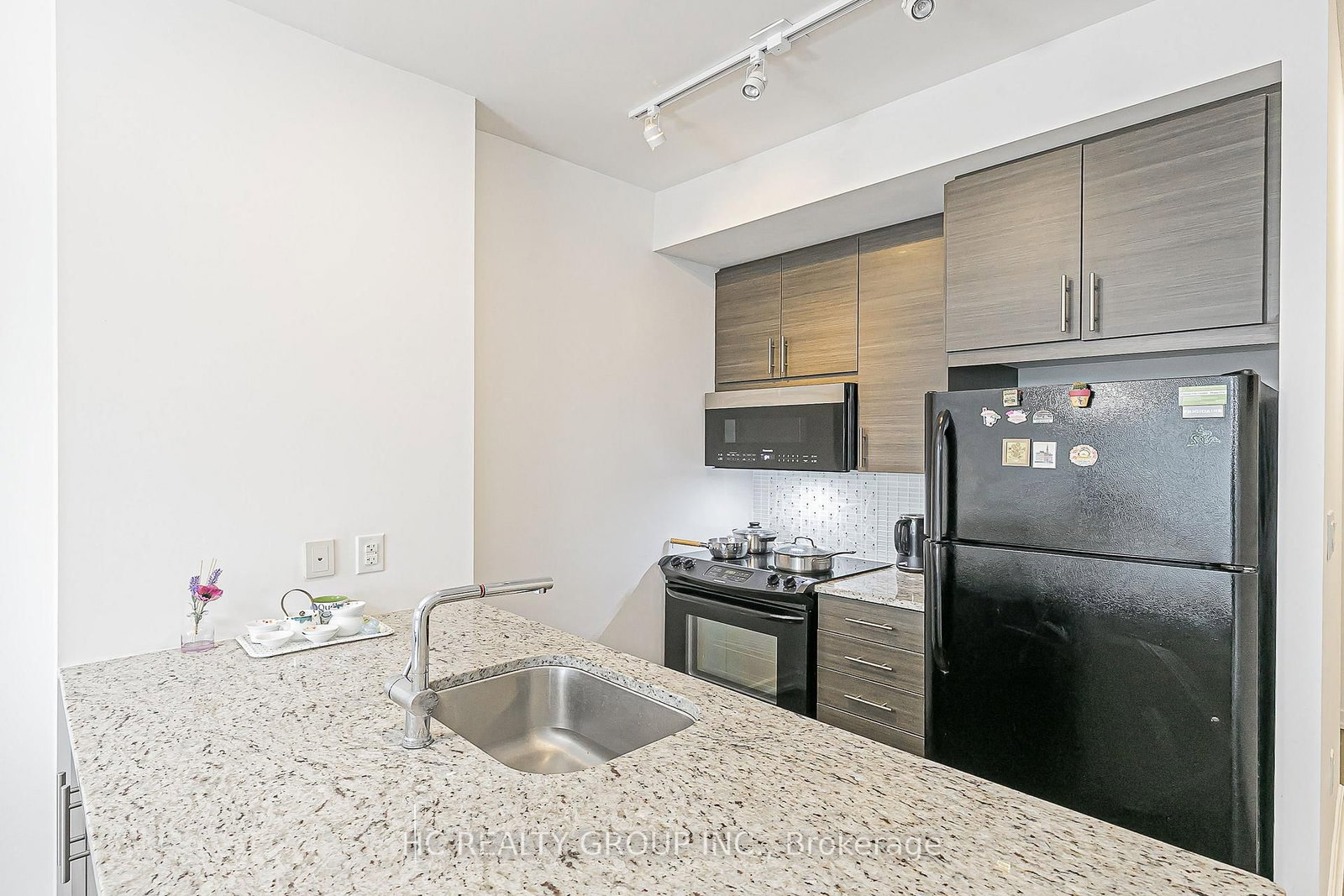 70 Forest Manor Road • #1803 • Toronto, ON photo 17
