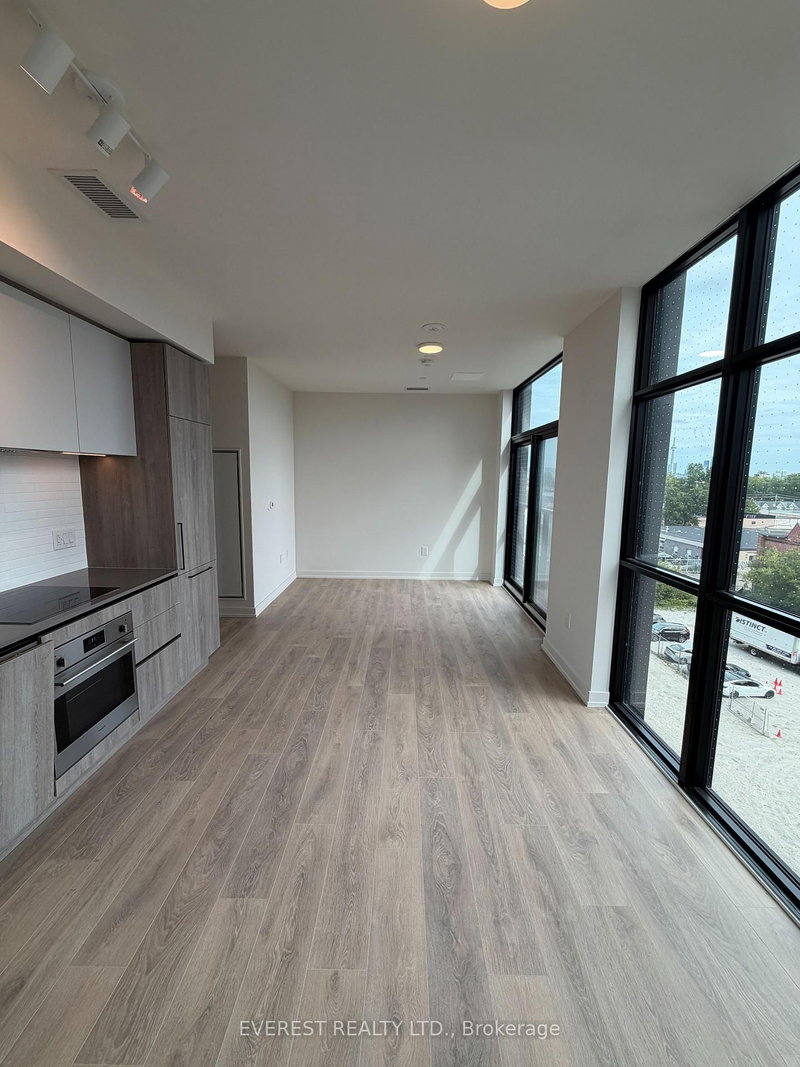 507 - 181 Sterling Road
