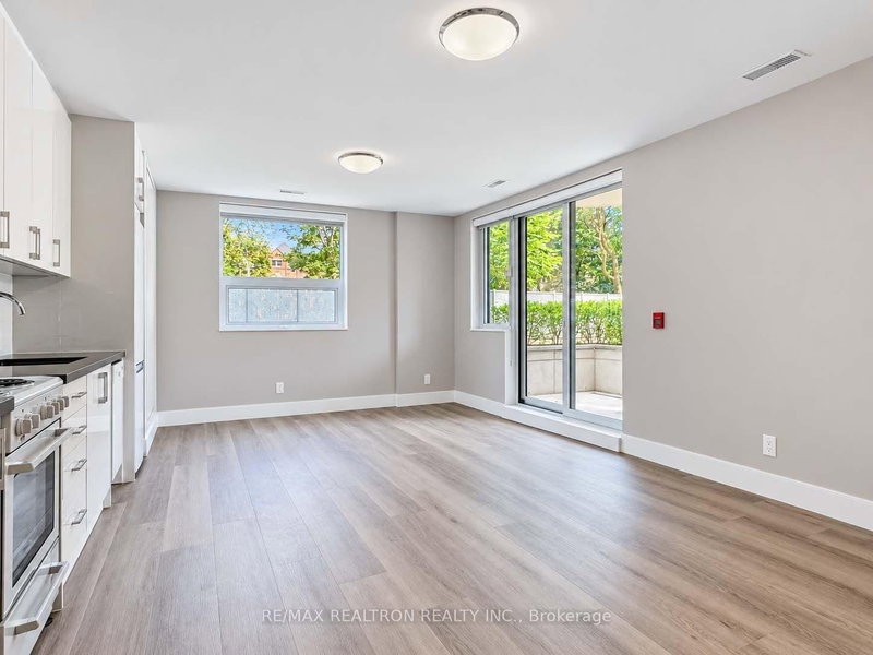 102 - 485 Huron Street