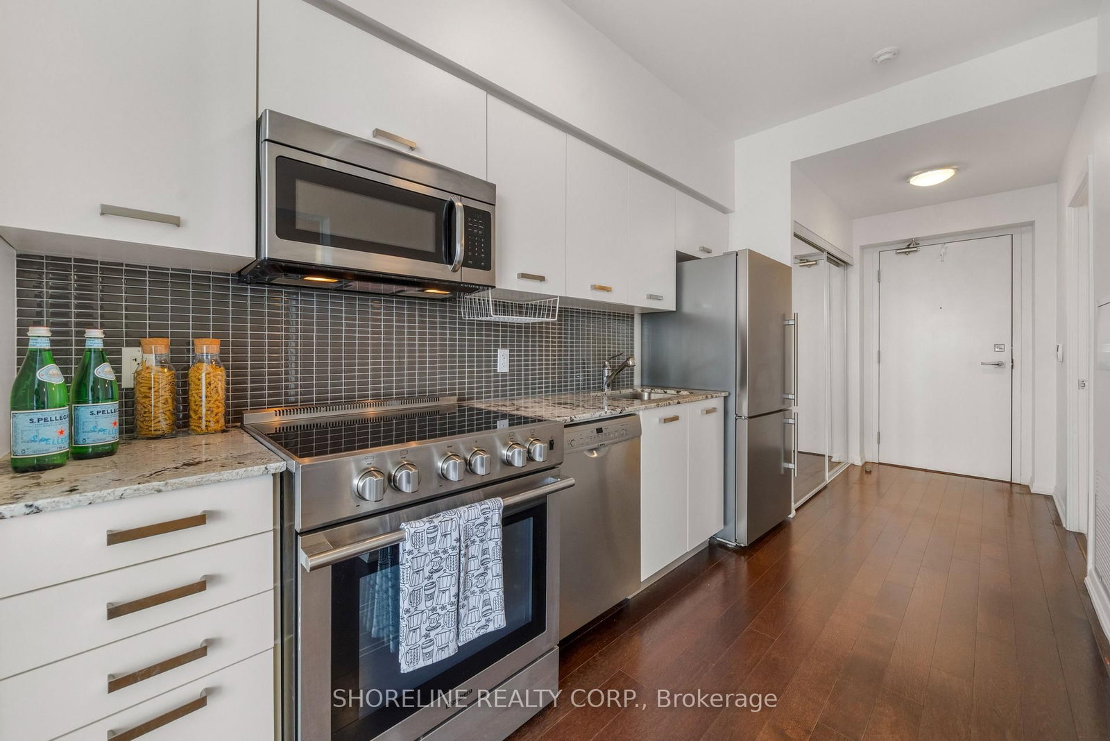 832 Bay Street • #4807 • Toronto, ON photo 17