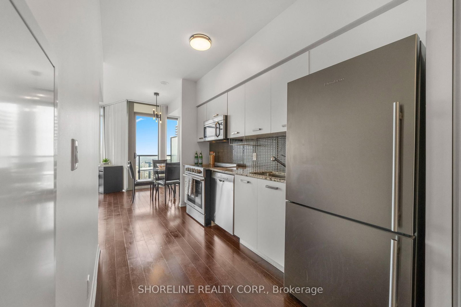 832 Bay Street • #4807 • Toronto, ON photo 18