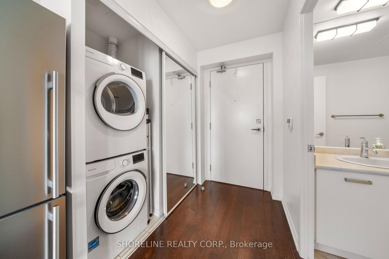 832 Bay Street • #4807 • Toronto, ON photo 19