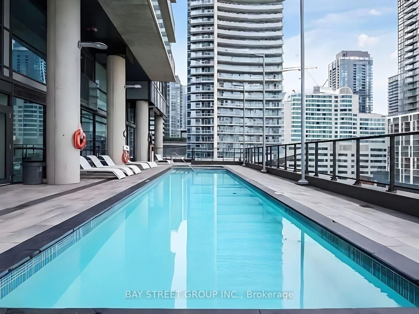 290 Adelaide Street W • #1303 • Toronto, ON photo 16