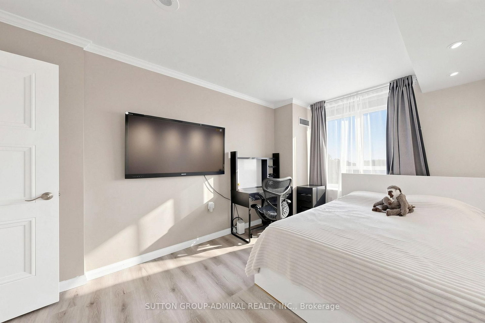 650 Lawrence Avenue W • #435 • Toronto, ON photo 20