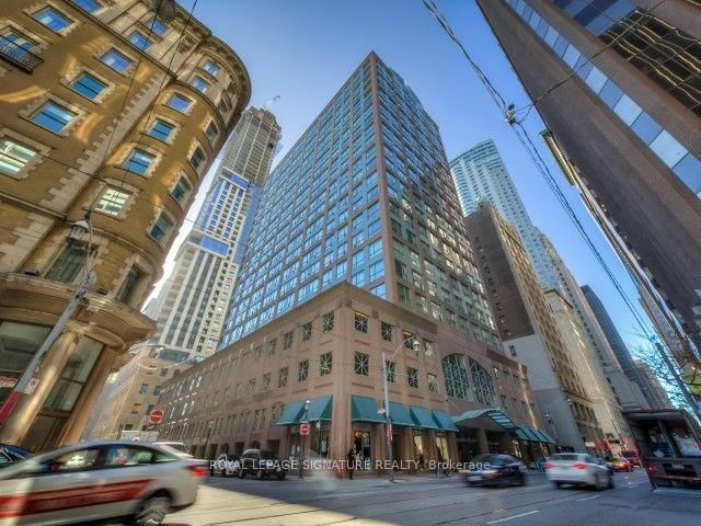 2014 - 7 King Street E