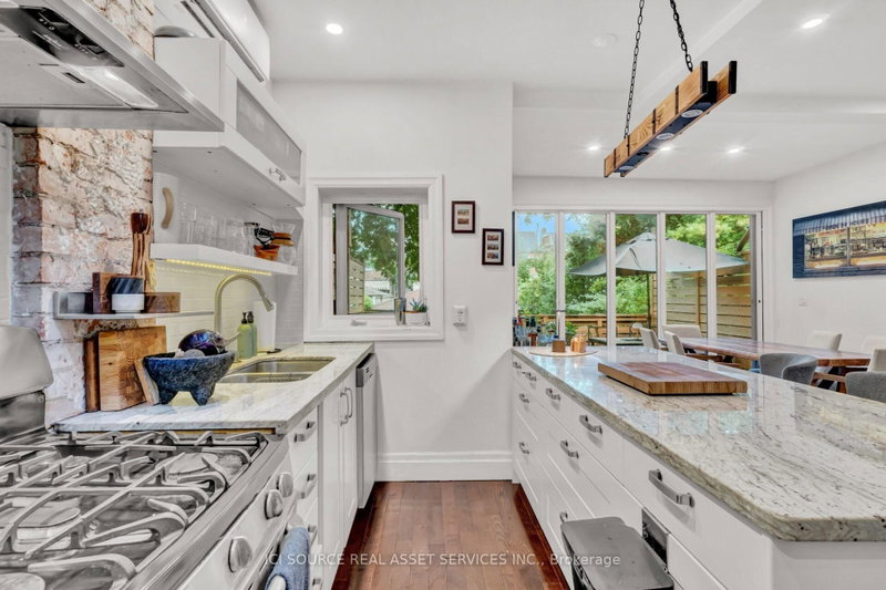Upper - 109 Northcliffe Boulevard
