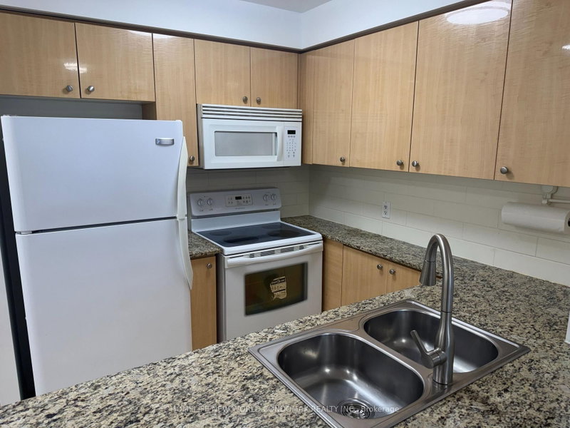 2105 - 5791 Yonge Street