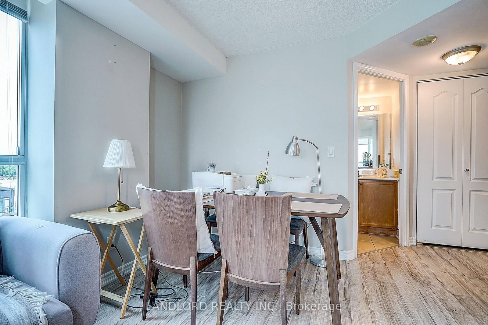 17 Barberry Place • #1014 • Toronto, ON photo 15