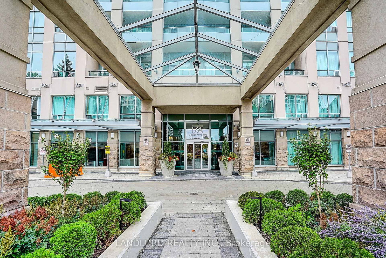 17 Barberry Place • #1014 • Toronto, ON photo 5