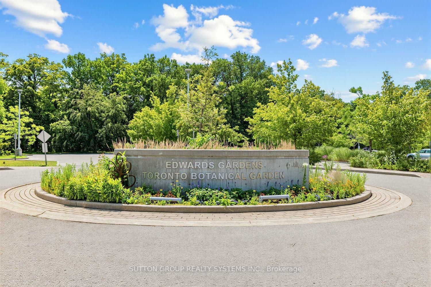4 Banbury Road • Toronto, ON photo 14