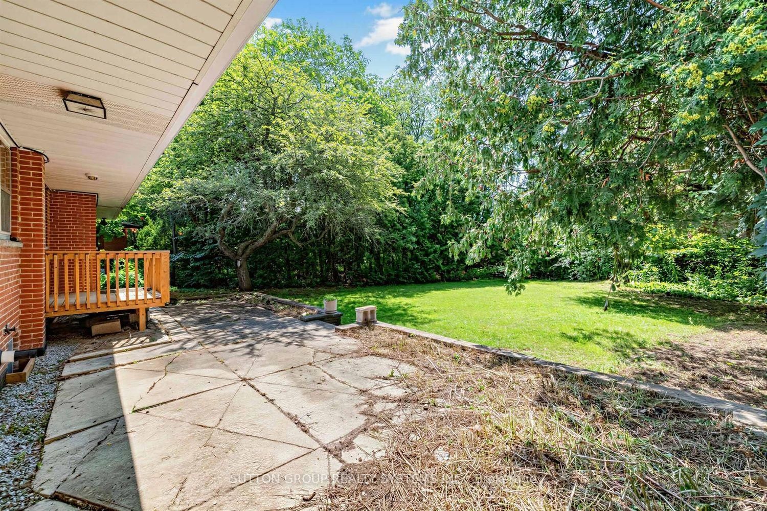 4 Banbury Road • Toronto, ON photo 9