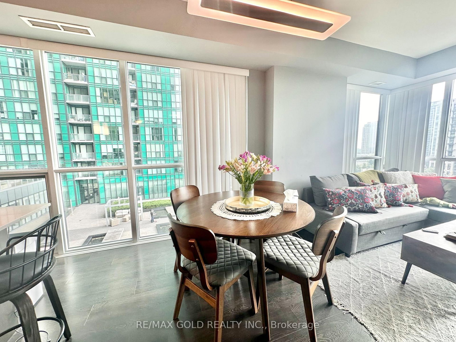 11 Bogert Avenue • #702 • Toronto, ON photo 11