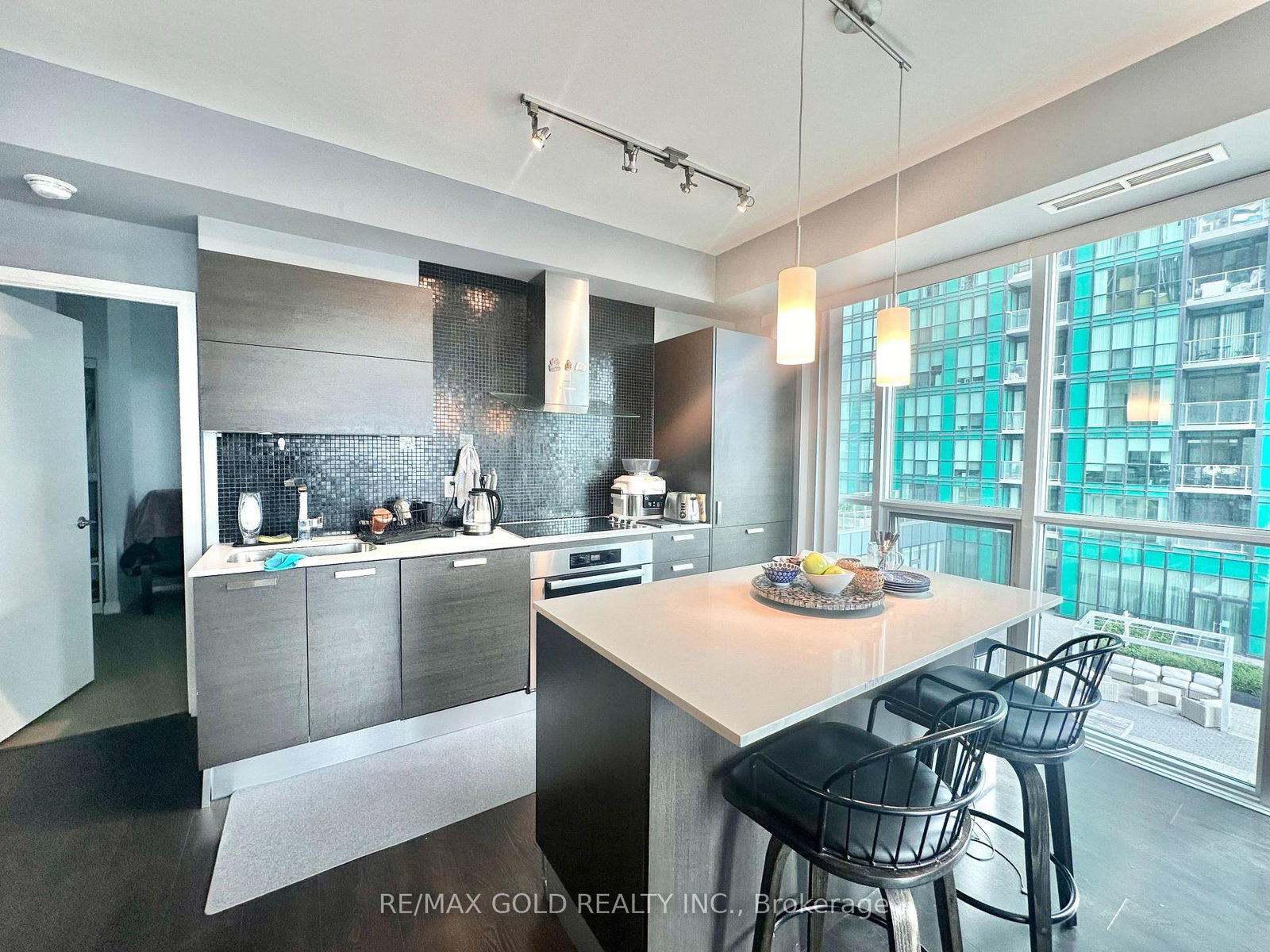 11 Bogert Avenue • #702 • Toronto, ON photo 14