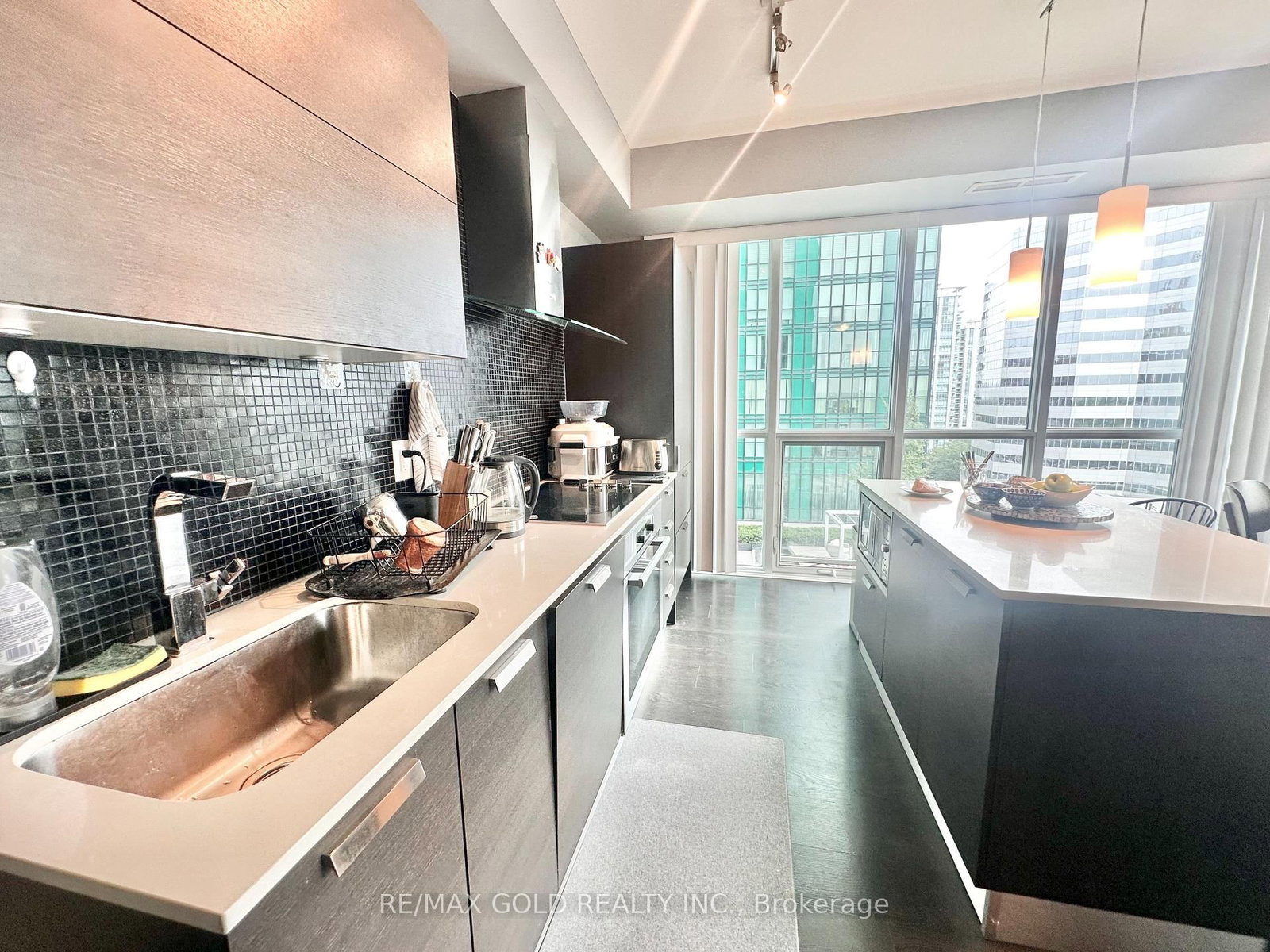 11 Bogert Avenue • #702 • Toronto, ON photo 17