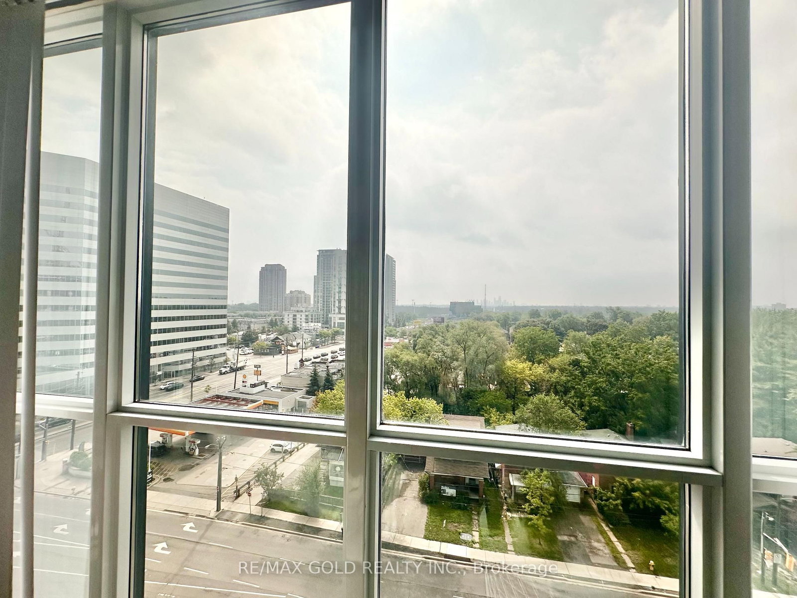 11 Bogert Avenue • #702 • Toronto, ON photo 32