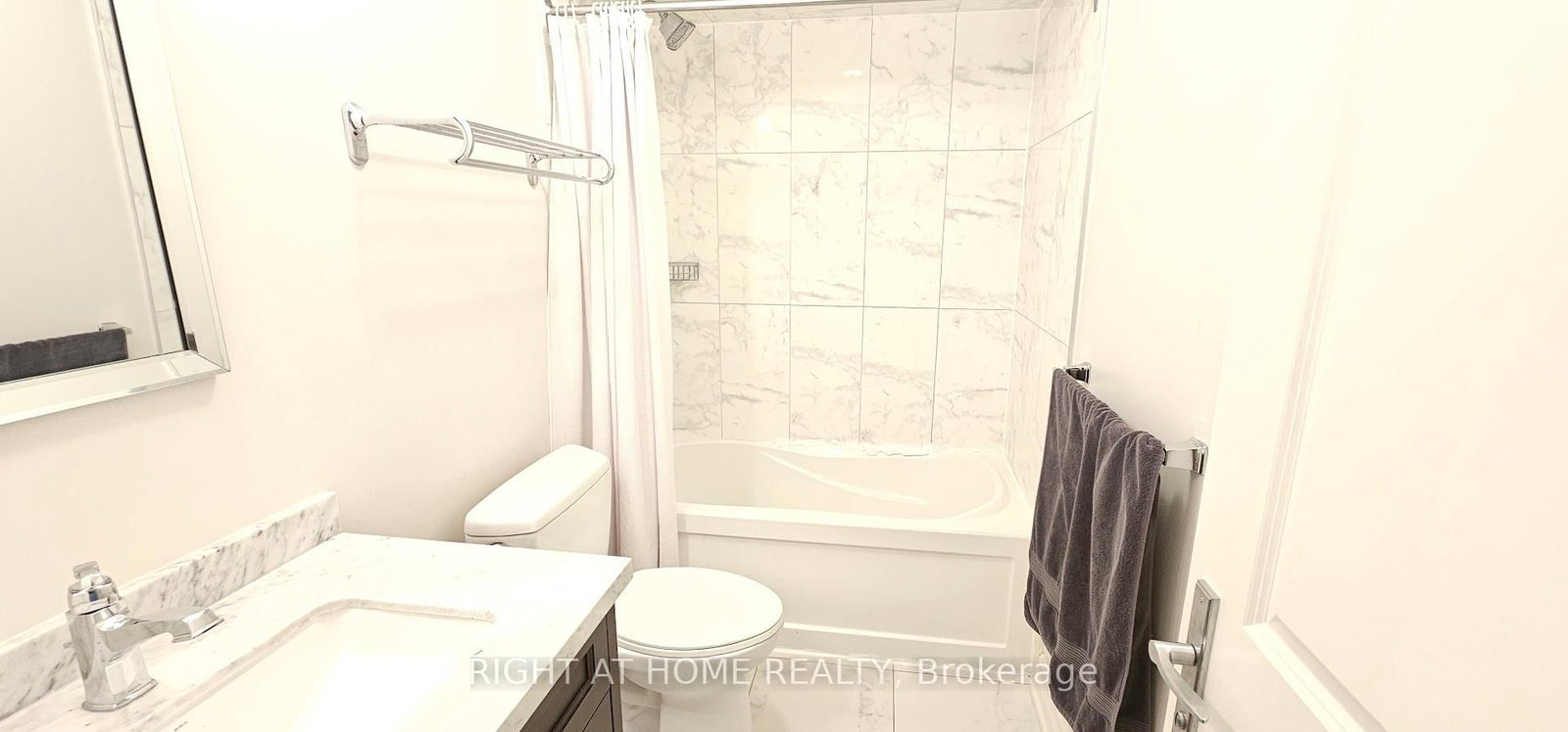 730 Shaw Street • Toronto, ON photo 13