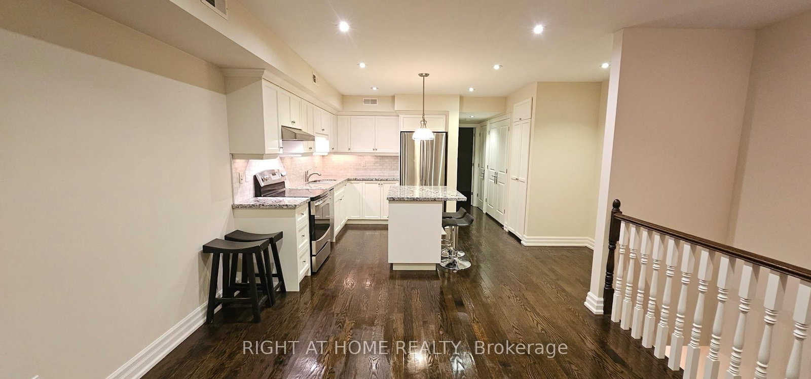 730 Shaw Street • Toronto, ON photo 15