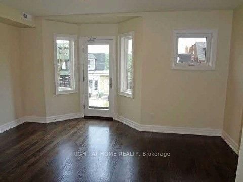 730 Shaw Street • Toronto, ON photo 28