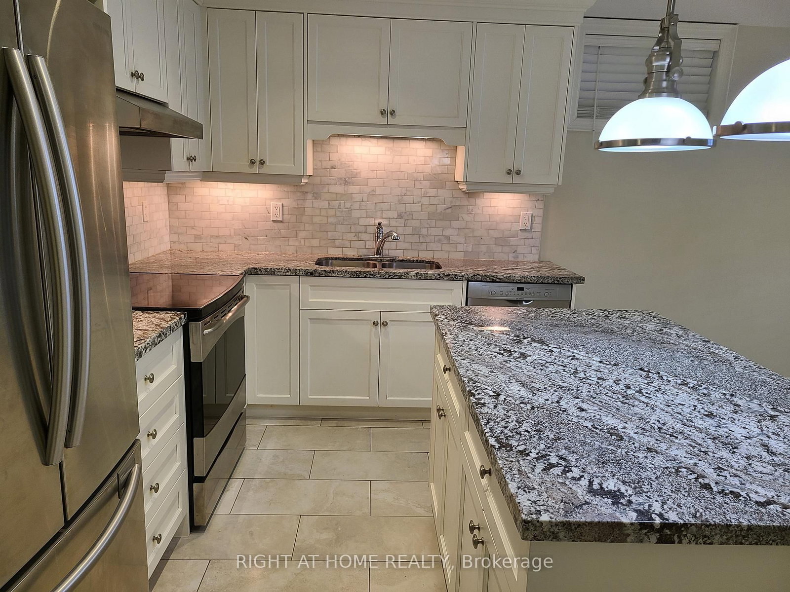 730 Shaw Street • Toronto, ON photo 40