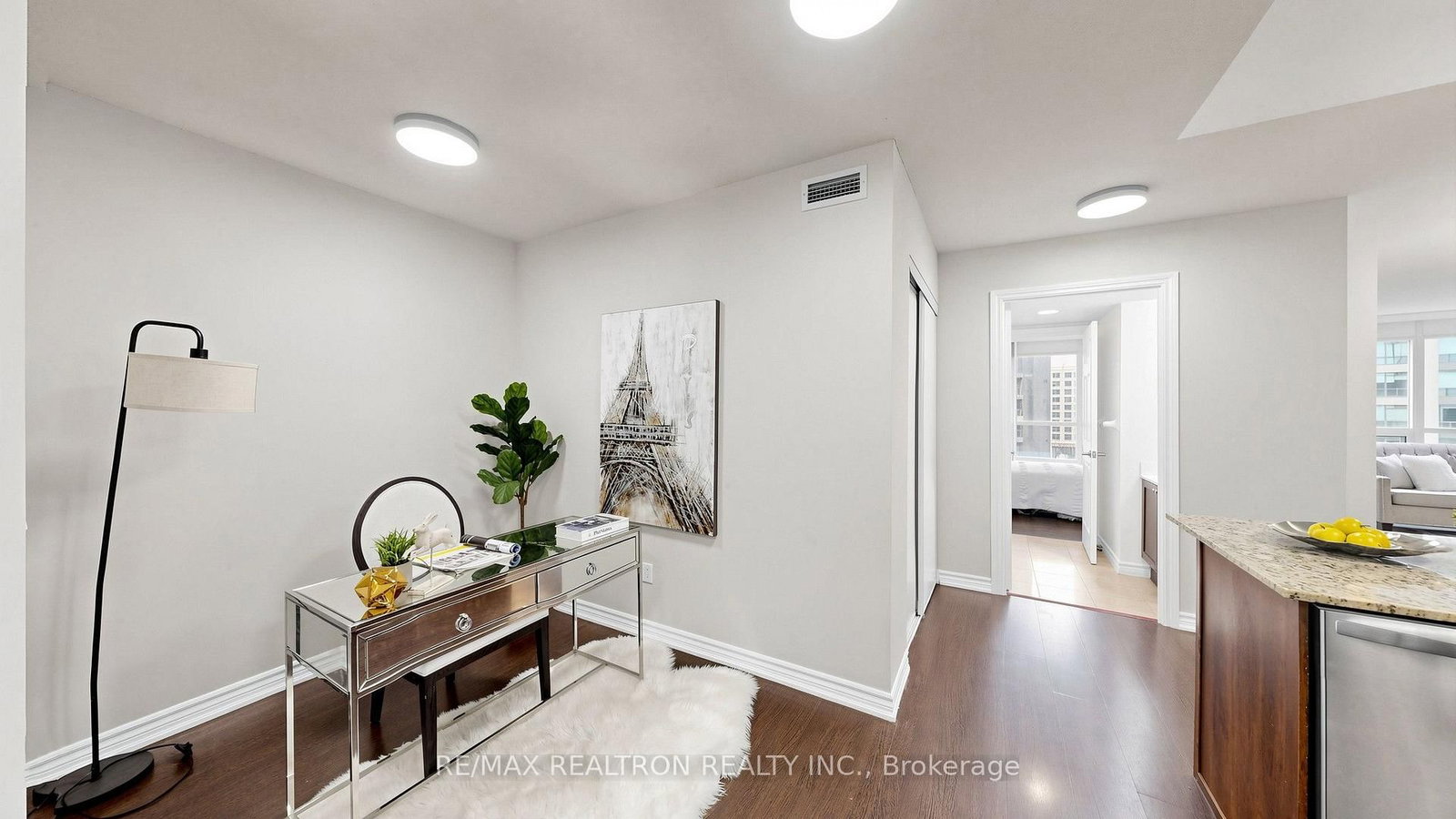 761 Bay Street • #1212 • Toronto, ON photo 10
