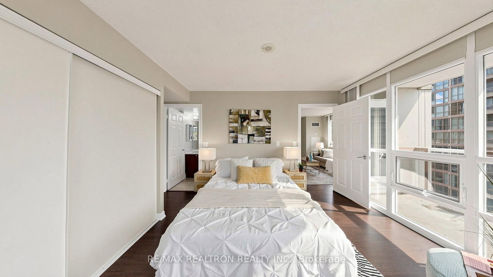 761 Bay Street • #1212 • Toronto, ON photo 18