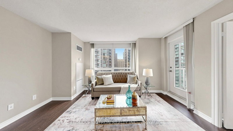 1212 - 761 Bay Street