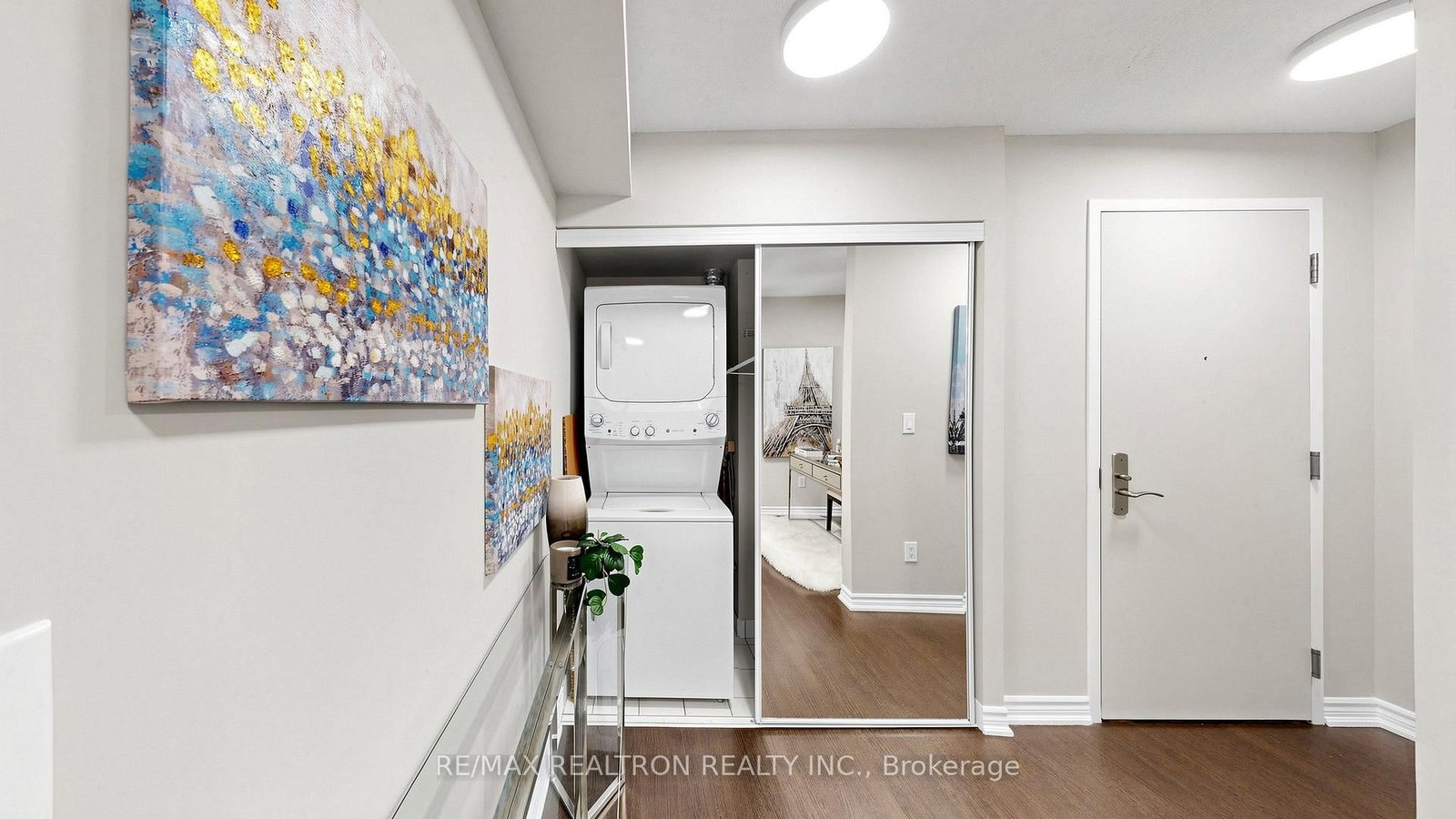 761 Bay Street • #1212 • Toronto, ON photo 24