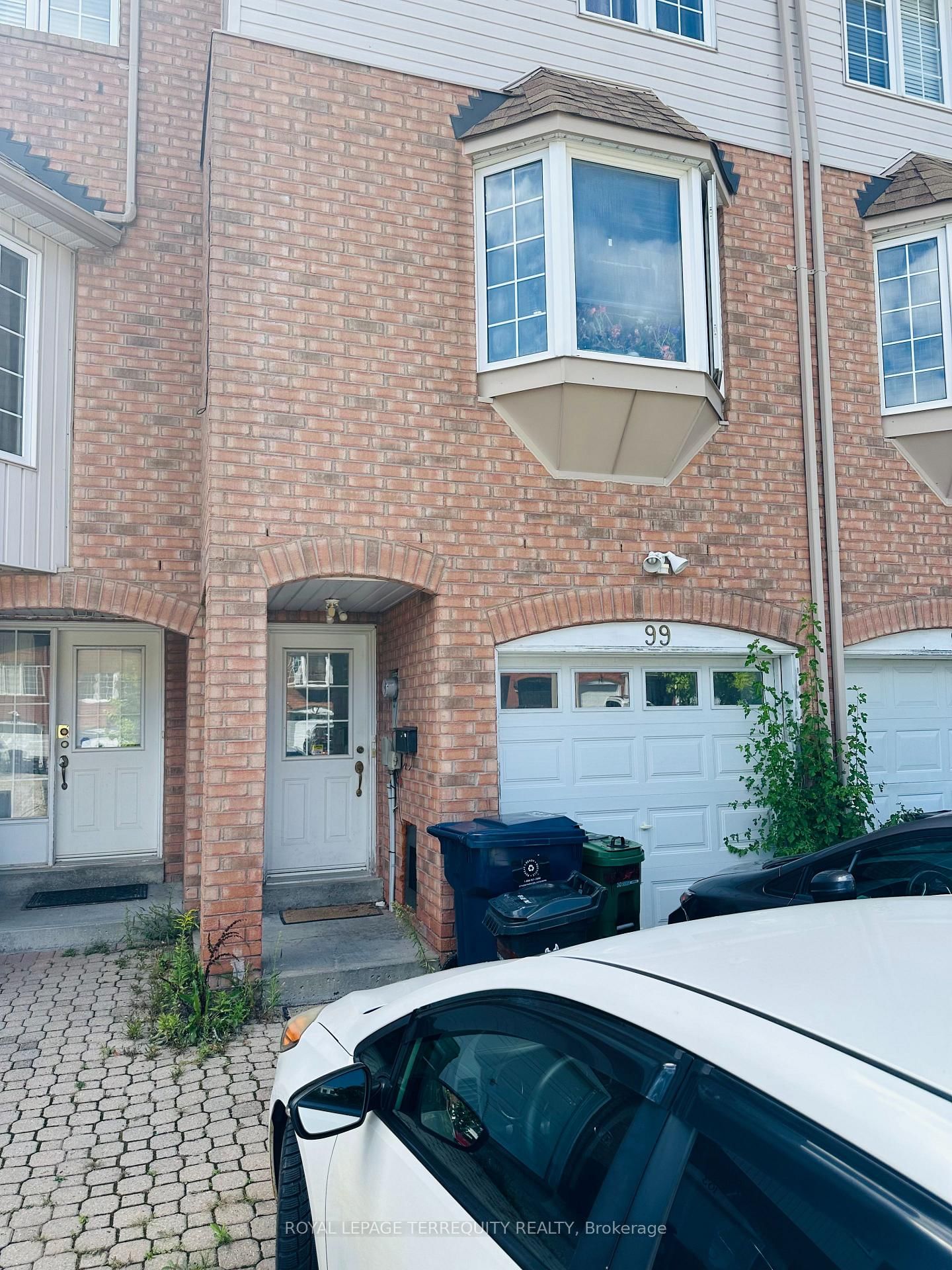 99 Sufi Crescent • Toronto, ON photo 1