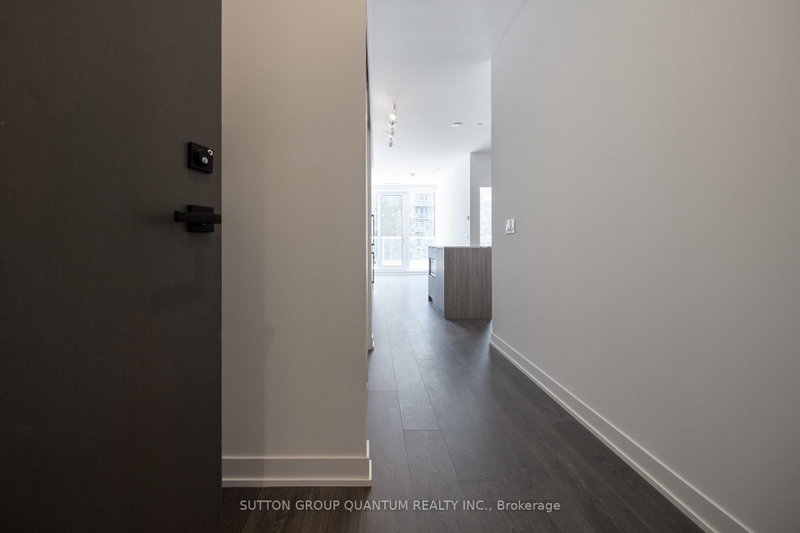 316 - 15 Holmes Avenue