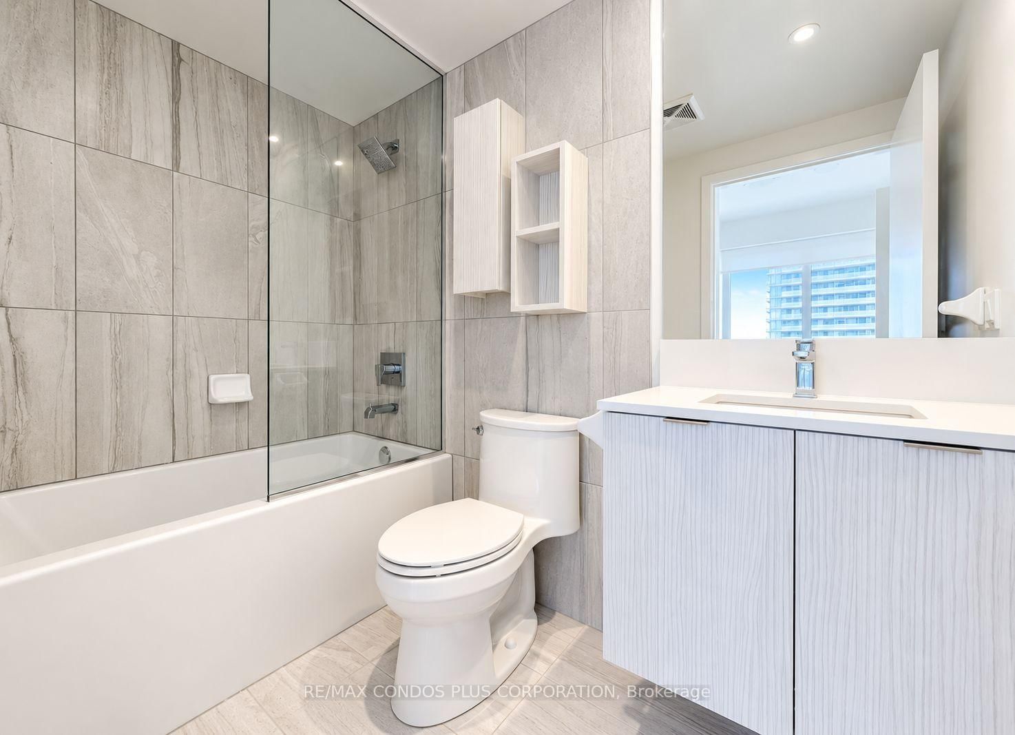 195 Redpath Avenue • #3508 • Toronto, ON photo 5
