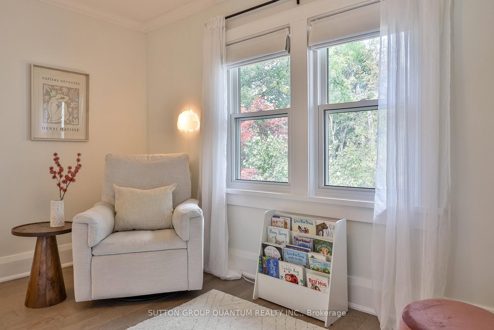 110 Castlefield Avenue • Toronto, ON photo 32