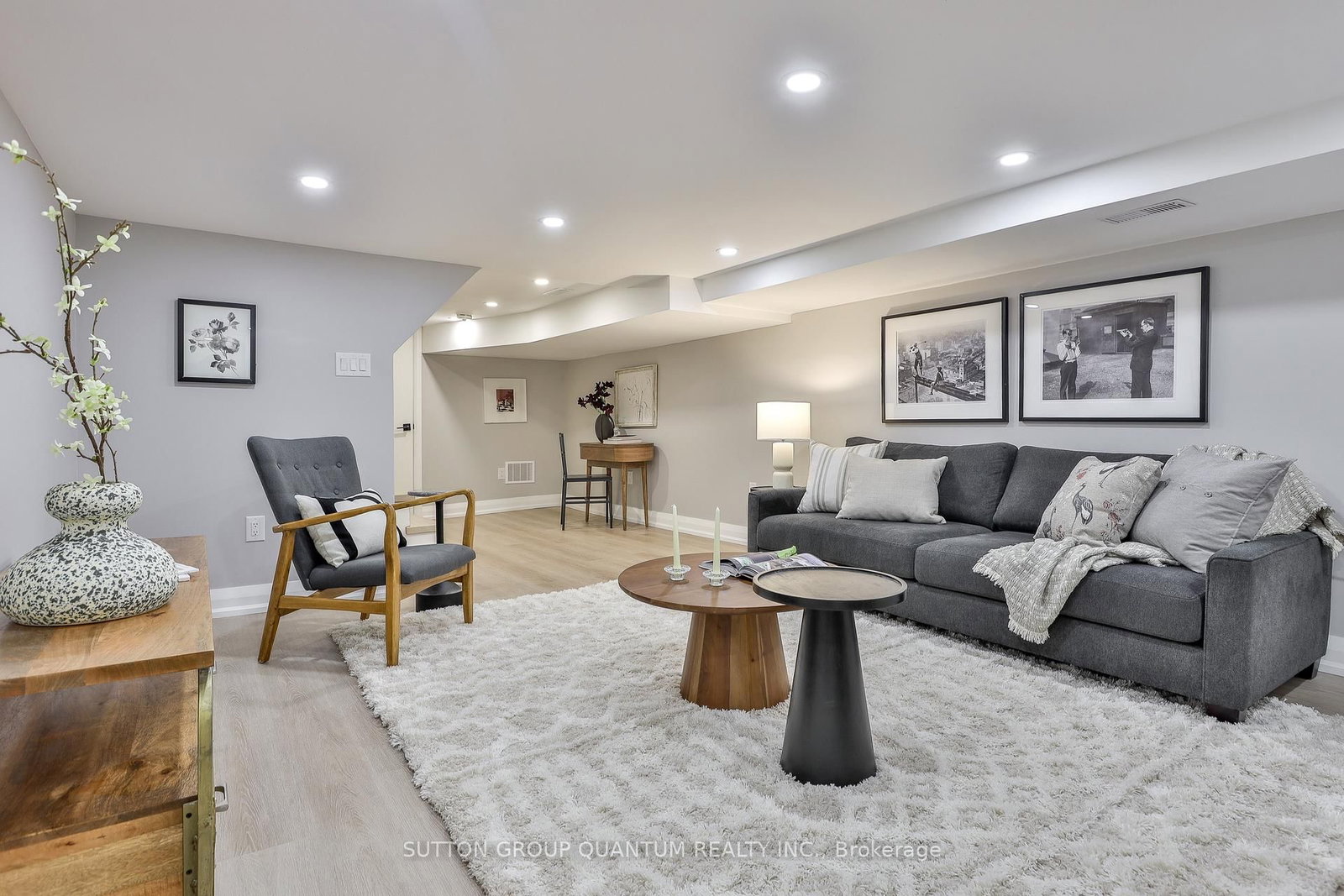 110 Castlefield Avenue • Toronto, ON photo 41