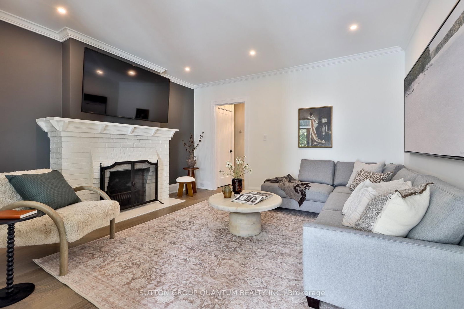 110 Castlefield Avenue • Toronto, ON photo 5