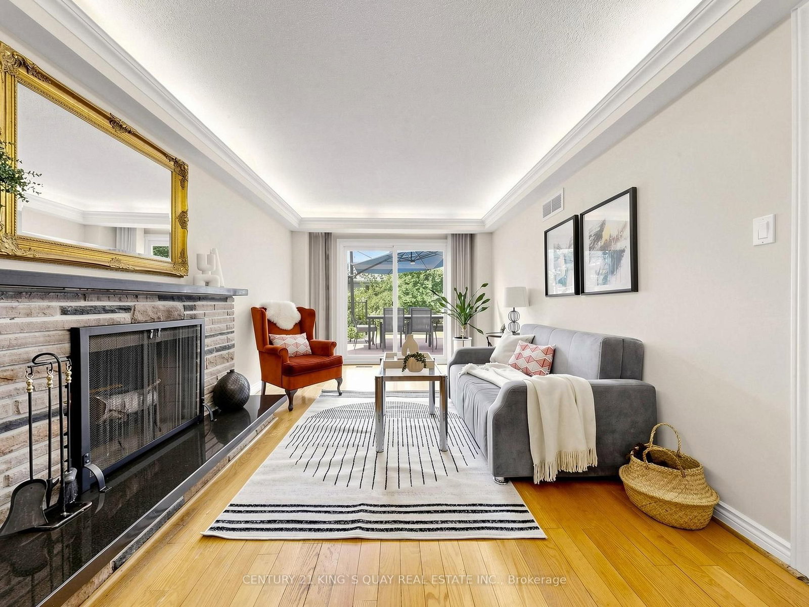 22 Mistflower Road • Toronto, ON photo 10