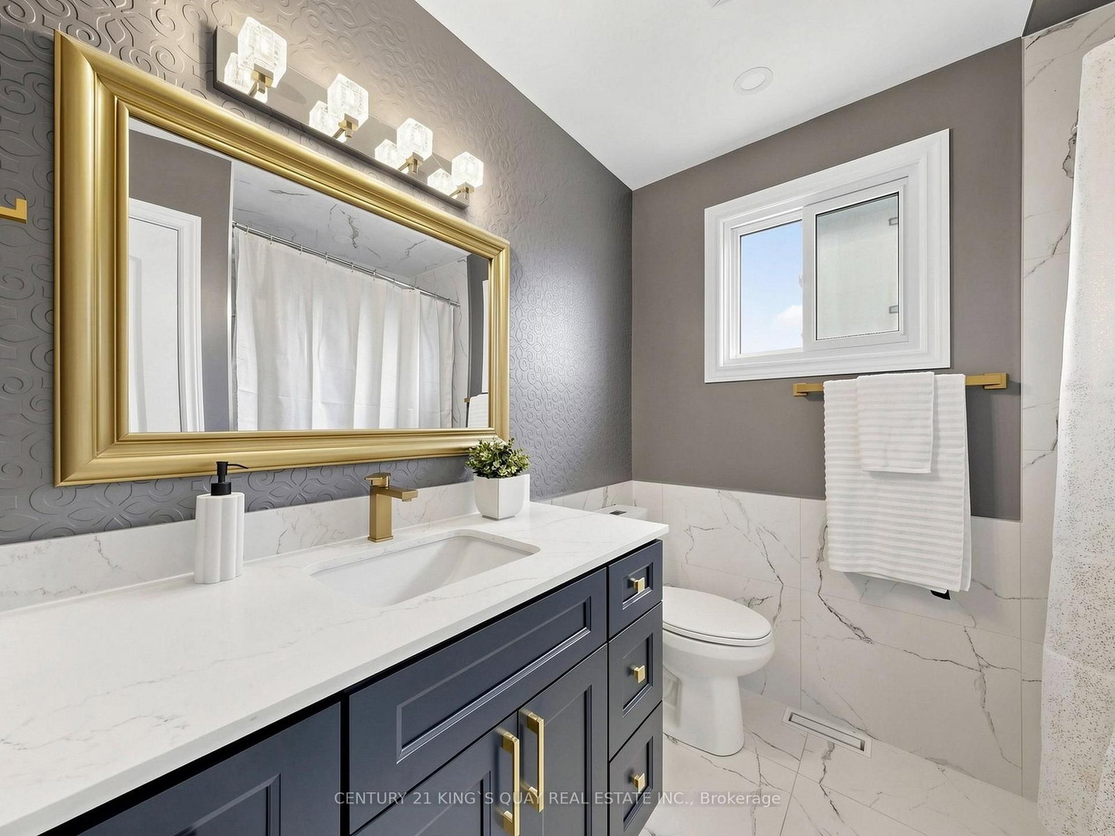 22 Mistflower Road • Toronto, ON photo 25