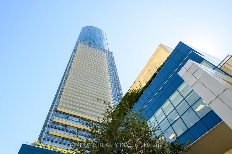 1405 - 386 Yonge Street