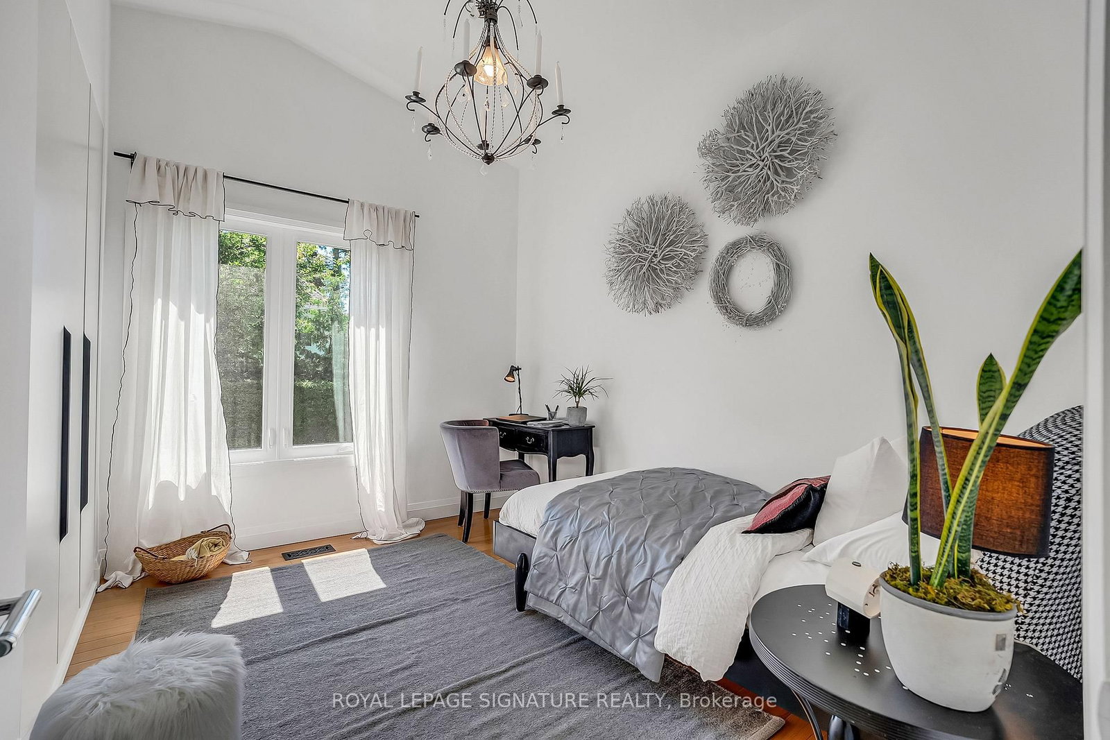 17 Kestell Lane • Toronto, ON photo 19