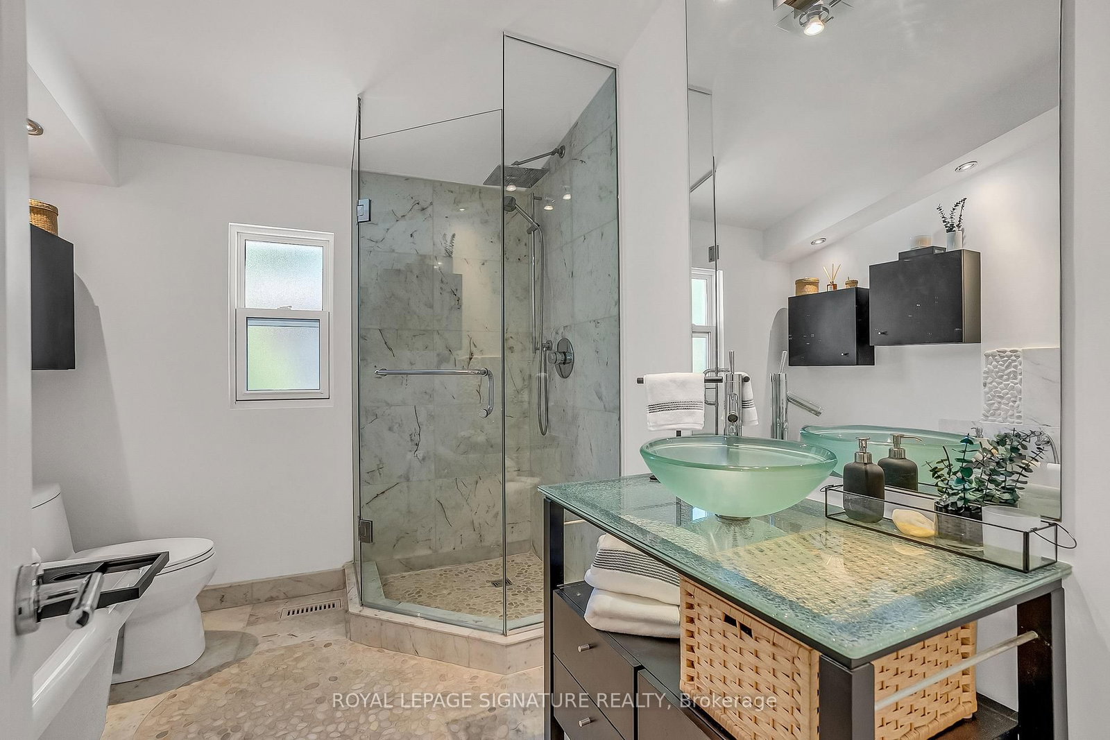 17 Kestell Lane • Toronto, ON photo 23