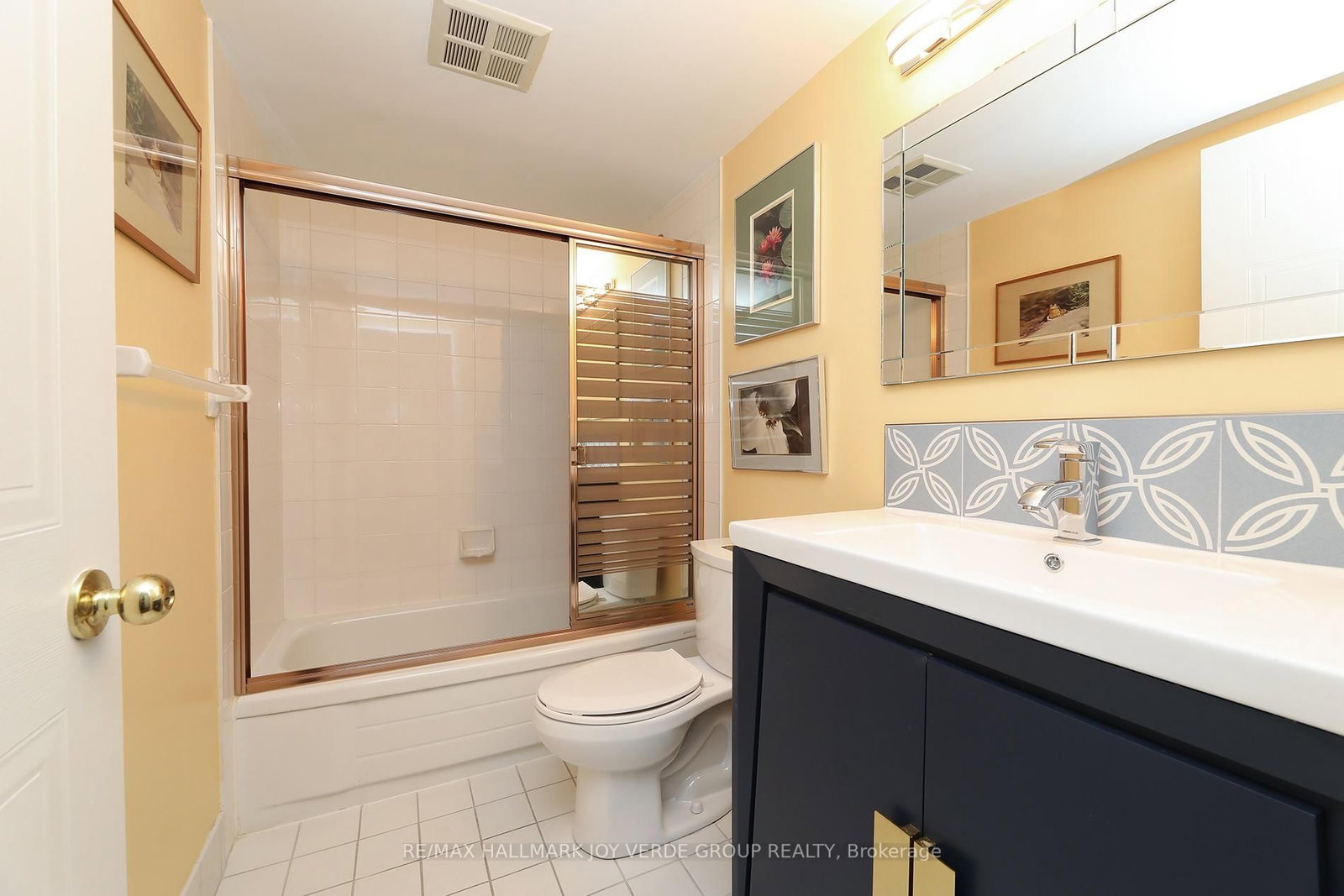 5 Kenneth Avenue • #405 • Toronto, ON photo 12