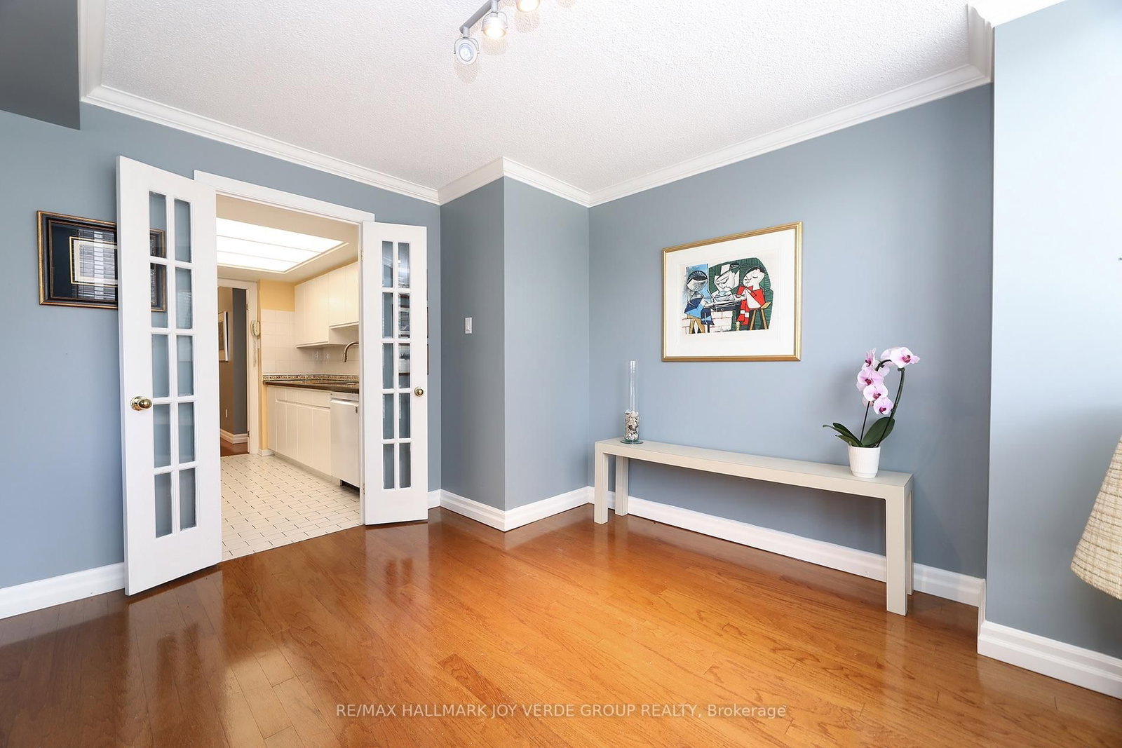 5 Kenneth Avenue • #405 • Toronto, ON photo 8