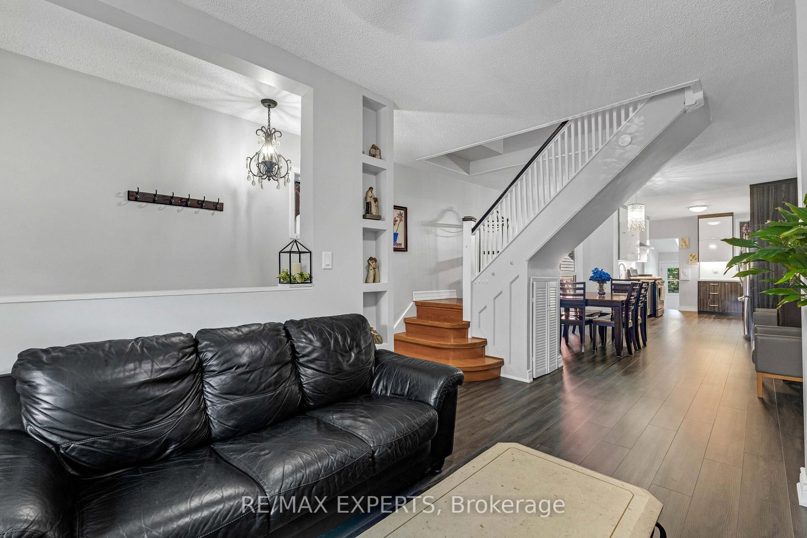 54 Marchmount Road • Toronto, ON photo 11