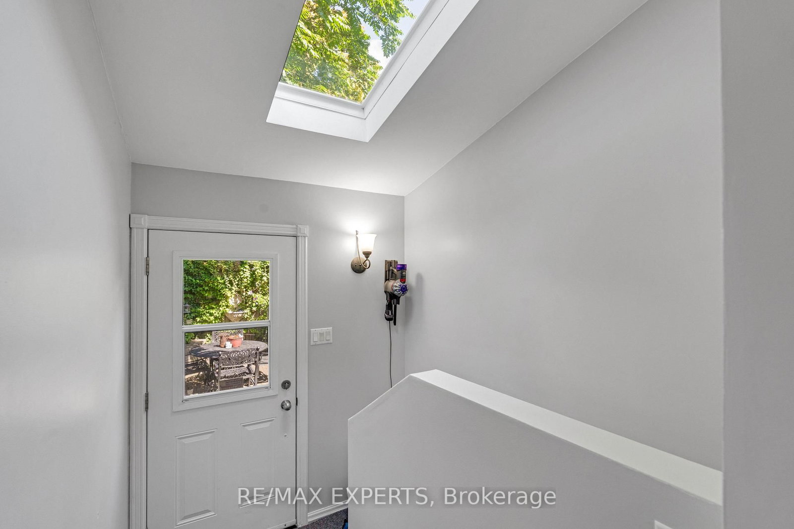 54 Marchmount Road • Toronto, ON photo 19