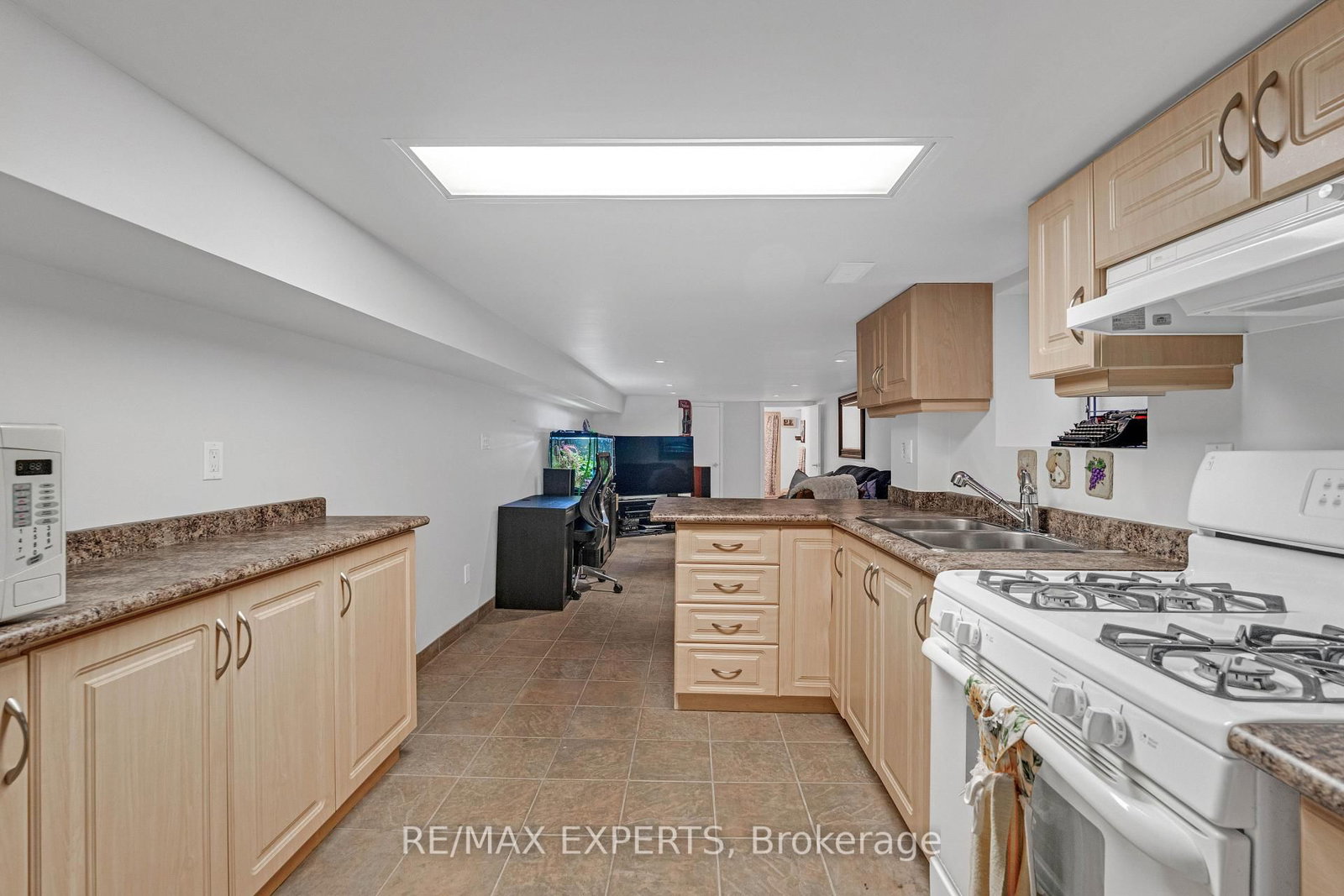 54 Marchmount Road • Toronto, ON photo 27