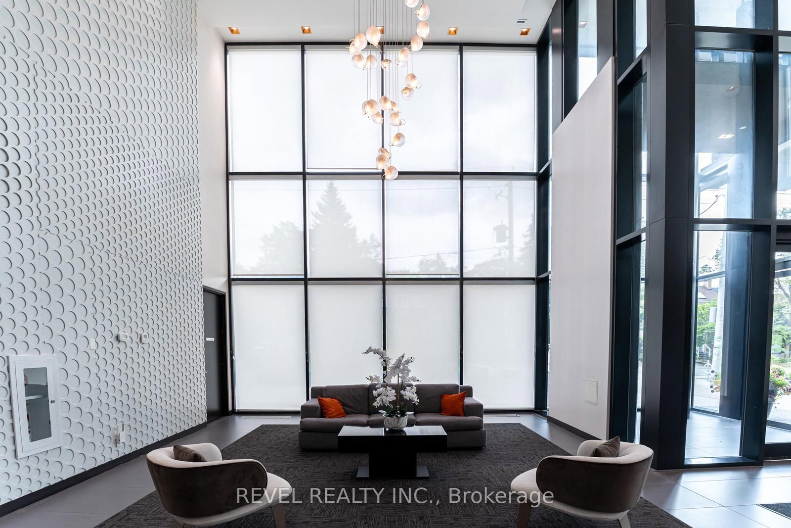 11 Lillian Street • #1107 • Toronto, ON photo 2