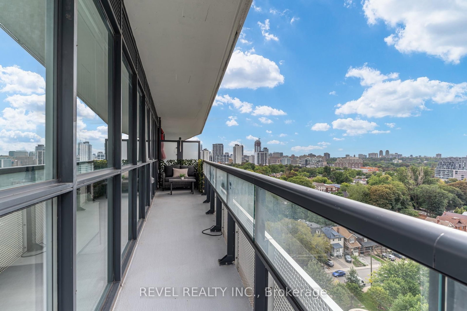 11 Lillian Street • #1107 • Toronto, ON photo 20