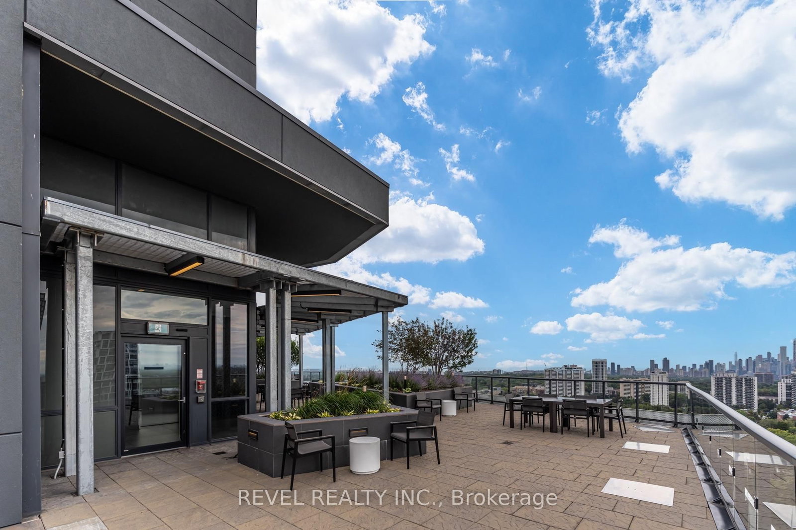 11 Lillian Street • #1107 • Toronto, ON photo 25